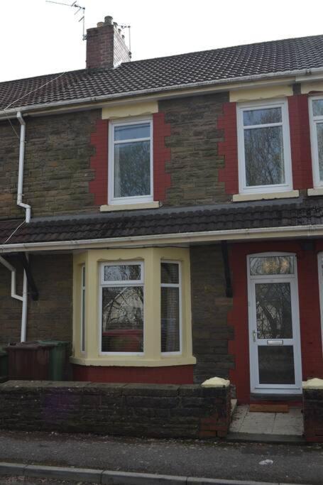 Entire 3 Bedroom House Near Caerphilly Station Eksteriør bilde